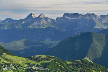 Lever de soleil sur le plateau de Ceüse, Sentier de la crête